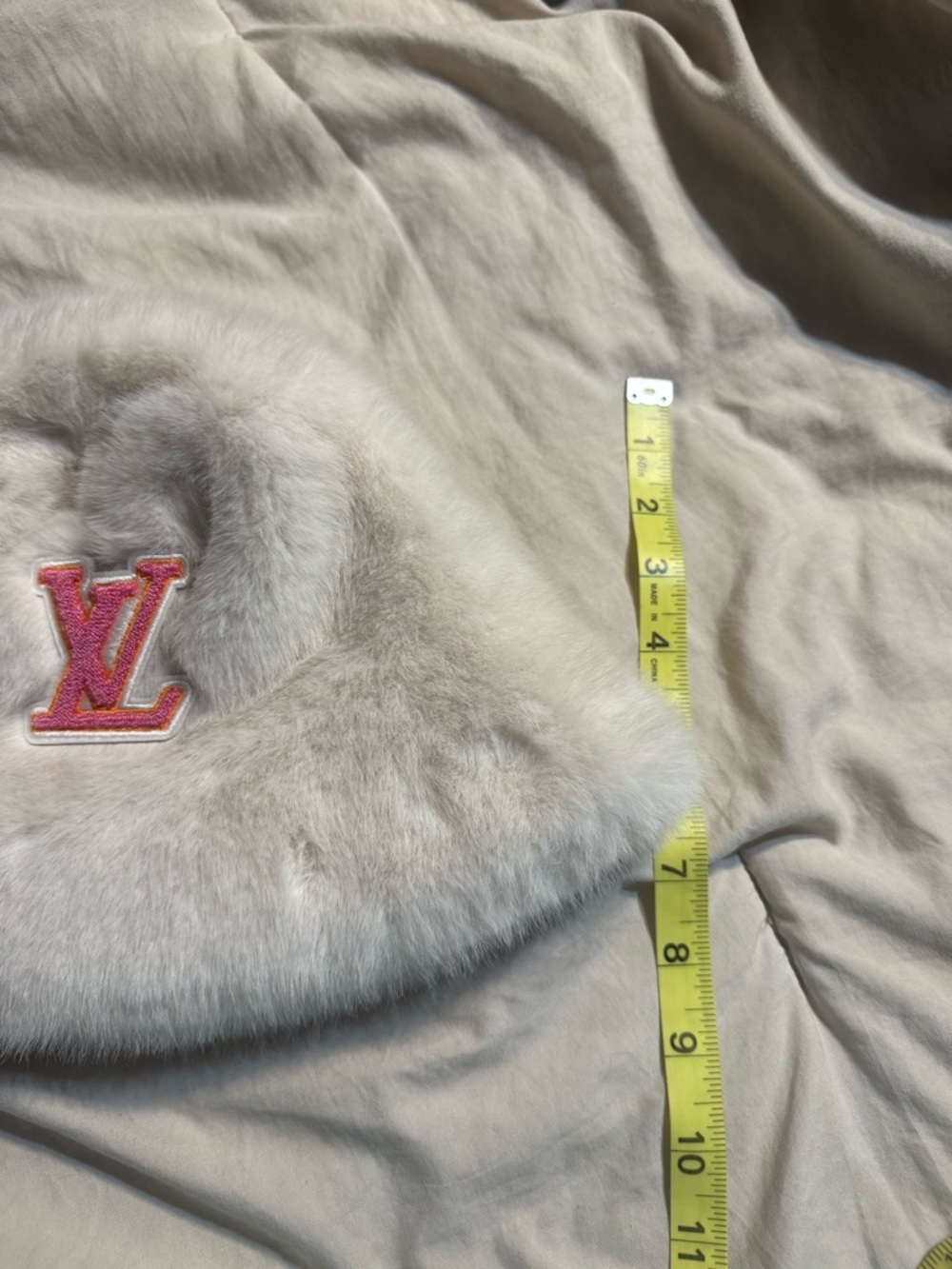 Louis Vuitton Cream Fur Bucket Hat with Pink LV Patch - Picture 5 of 6